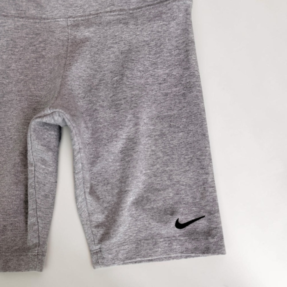 Nike Sportswear Streetwear Womens High Waisted Bike Shorts Gray XS - Picture 4 of 4